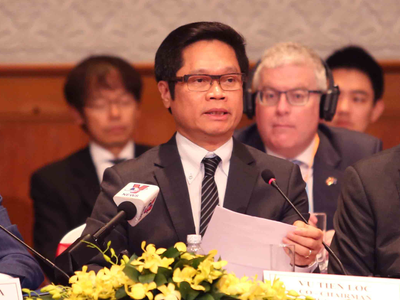 Ông Vũ Tiến Lộc
