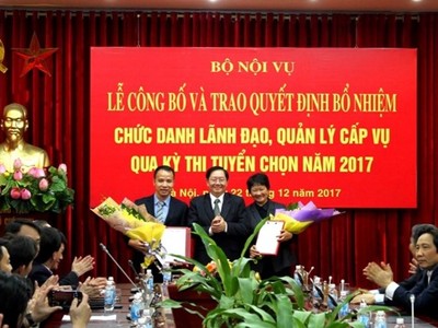 Nhân sự mới Văn phòng Chính phủ, Bộ Tư pháp, Bộ Nội vụ...