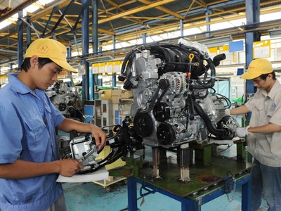 Các doanh nghiệp nhập khẩu và lắp ráp ô tô trong nước đều nắm rõ thông tin từ ngày 1/1/2018, động cơ xe mới phải đạt tiêu chuẩn khí thải Euro 4 - Ảnh: K.Linh