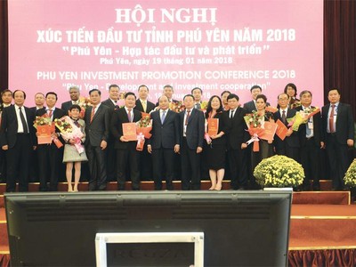 Đông đảo các nhà đầu tư đã bắt đầu đánh thức vùng đất “hoa vàng, cỏ xanh”. Ảnh: H.M