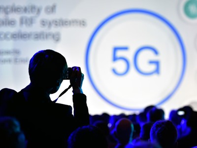 Chính phủ Mỹ muốn xây dựng mạng 5G để chống gián điệp Trung Quốc. Ảnh: Getty.