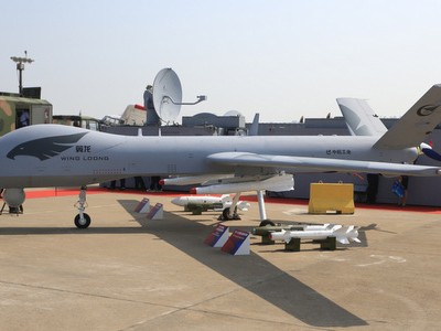 UAV Wing Loong dự kiến được Trung Quốc mang tới triển lãm. Ảnh: Sina.