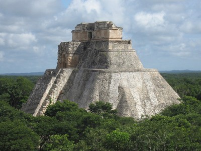 Một kim tự tháp của người Maya được phát hiện ở Yucatan, biên giới giữa Mexico và Guatemala. Ảnh: Didi Aurich.