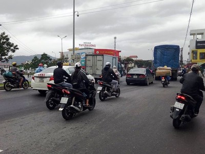 Các xe ô tô trên 30 chỗ sẽ bị cấm vào trung tâm thành phố Đà Nẵng trong giờ cao điểm.