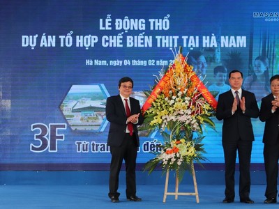 Cỗ xe tăng Masan đang tiếp tục sứ mệnh phụng sự hơn 93 triệu người tiêu dùng Việt Nam với việc mới đây nhất đã động thổ nhà máy chế biến thịt mát đầu tiên tại Việt Nam có tổng mức đầu tư 1.000 tỷ đồng.