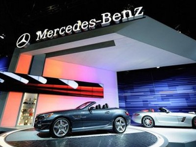 Ông Li Shufu dốc gần 9 tỷ USD để trở thành cổ đông lớn nhất của công ty mẹ của thương hiệu Merdedes-Benz. Ảnh: AFP.