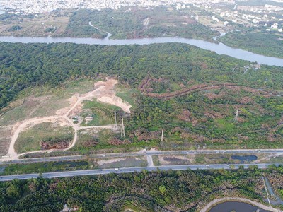 Khu đất 32,2 ha tại xã Phước Kiển đã được bán cho QCG. Ảnh: Lê Quân.