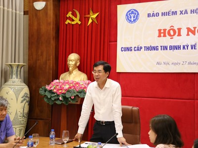 Phó Tổng Giám đốc BHXH Việt Nam phát biểu tại Hội nghị.