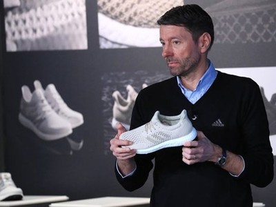 CEO Adidas - Kasper Rorsted trong một sự kiện hồi tháng 3. Ảnh: Bloomberg.