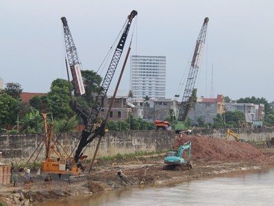 Dự án xây dựng hoàn thiện hệ thống đê bờ Hữu, đê bờ Tả sông Cầu đoạn qua thành phố Thái Nguyên theo hình thức đối tác công tư (PPP). (Ảnh: Hoàng Nguyên/TTXVN)