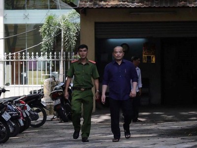 Dũng "thẹo" tại phiên tòa. Ảnh: HY.