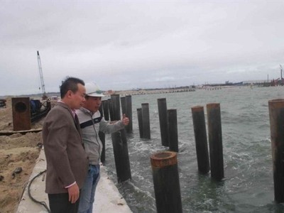 Chuyên gia khảo sát thực địa khu vực phát hiện tàu cổ đắm tại vùng biển Dung Quất. Ảnh: Bảo tàng lịch sử quốc gia.