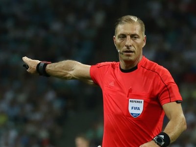 Trọng tài người Argentina Nestor Pitana được FIFA trao trọng trách cầm cân nảy mực trận khai mạc giữa tuyển Nga và Saudi Arabia.