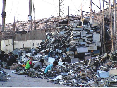 Phế liệu nhập ồ ạt, Tổng cục Hải quan buộc kiểm định hàng trước thông quan