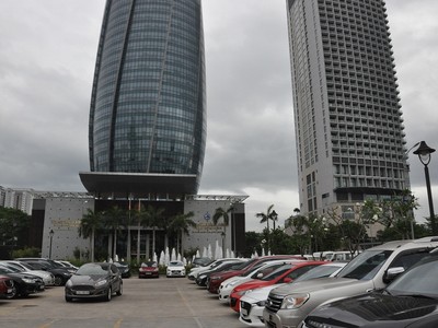 Hiện TP Đà Nẵng đang thiếu các bãi đỗ xe.