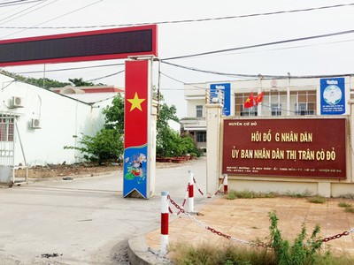 Bí thư thị trấn ở miền Tây mất chức vì quấy rối vợ phó chủ tịch