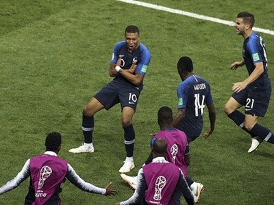 Pháp 4-2 Croatia: Pháp vô địch xứng đáng