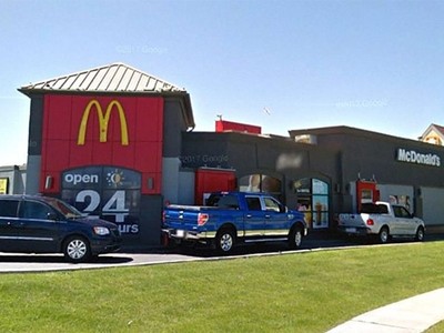 Một phụ nữ mang thai cho biết cửa hàng McDonald's ở Letherbridge, Alberta, đã bán cho cô cốc cà phê pha chất tẩy rửa. (Nguồn: Google Maps view).