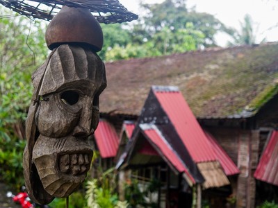 Quán cà phê theo phong cách nhà mồ ở Kon Tum