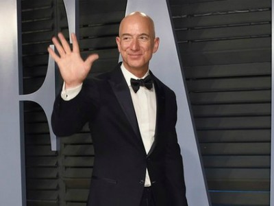 Luôn sáng tạo và dám mơ lớn là hai trong nhiều yếu tố dẫn đến thành công của Jeff Bezos.