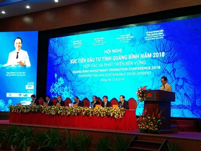 Thủ tướng Chính phủ Nguyễn Xuân Phúc tham dự và chỉ đạo Hội nghị.