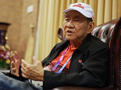 Tỷ phú Michael Bambang Hartono trả lời phỏng vấn ở Jakarta hôm 21/8. Ảnh: Blomberg.