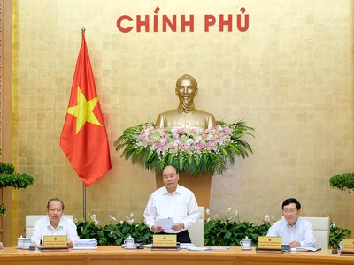 Thủ tướng Nguyễn Xuân Phúc phát biểu tại phiên họp. Ảnh: VGP/Quang Hiếu.