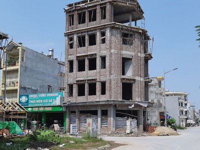 Căn hộ diện tích 60m2 này có giá khoảng 3,3 tỷ đồng đang được xây dựng tại Khu tái định cư Xi Măng.