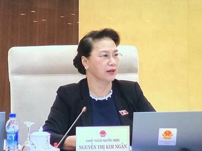 Chủ tịch Quốc hội Nguyễn Thị Kim Ngân đề nghị chốt lại 2 phương án báo cáo Bộ Chính trị quyết định.