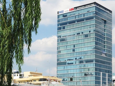 Cổ đông lớn chập chờn sở hữu 25% vốn tại REE