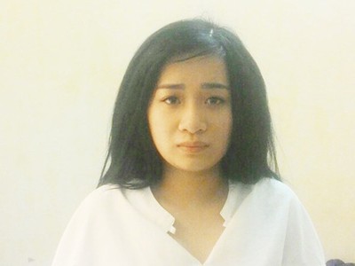 Hoàng Thị Nhứng tại cơ quan công an