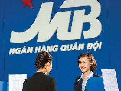 Vietcombank thoái vốn tại MB: Kỳ vọng vào sức cầu nội