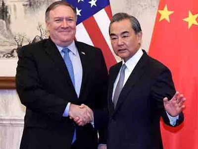 Ngoại trưởng Mỹ Mike Pompeo và Ngoại trưởng Trung Quốc Vương Nghị. (Nguồn: Reuters).