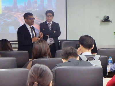 Ông Saman Bandara chia sẻ tại Hội thảo.