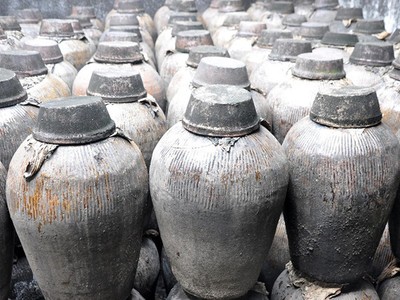 Các nhà khảo cổ học Trung Quốc vừa phát hiện loại rượu có tuổi đời 2.000 năm tại quốc gia này. Ảnh minh hoạ.