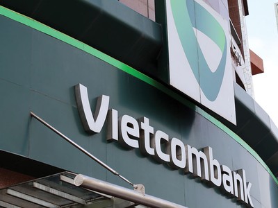 Áp lực tăng vốn đáp ứng Basel II đè nặng ngân hàng lớn