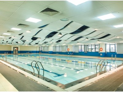 Hình ảnh bể bơi trong hệ thống giáo dục Vinschool.