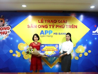 Khách hàng trúng tới 330 triệu đồng khi “săn ong tỷ phú” của App Ngân hàng MBBank