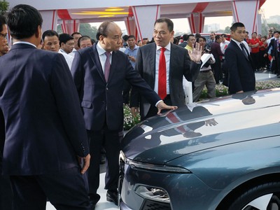 Những doanh nghiệp lĩnh ấn tiên phong