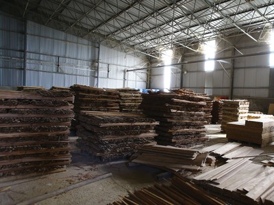 Rắc rối nhà xưởng cho thuê được thế chấp ngân hàng 