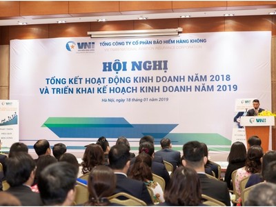 Toàn cảnh hội nghị tổng kết hoạt động kinh doanh – Bảo hiểm Hàng không (VNI) tổ chức.