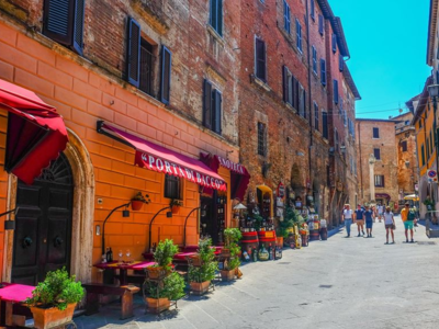 Thay vì ăn bánh chưng, đi chúc Tết, Minh Ngọc tới thăm Montepulciano, Italy vào đầu năm 2018. Ảnh:NVCC.