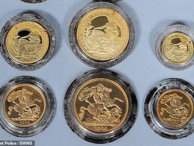 Tổng cộng có 9 đồng xu có kích cỡ và mệnh giá khác nhau đã được tìm thấy ở một khu vực gần Lâu đài Allington vào ngày 19/11.