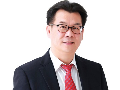 Ông Đặng Triệu Hòa, Chủ tịch Hội đồng quản trị - Tổng giám đốc Công ty cổ phần Sợi Thế Kỷ.