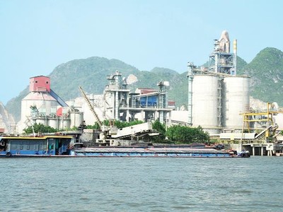 Xi măng Xuân Thành (Hà Nam), một trong những nhà máy xi măng sẽ bị thanh tra hoạt động khai thác khoáng sản đợt này.