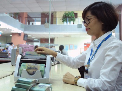 Để hệ thống ngân hàng lành mạnh hơn, các ngân hàng cần tăng vốn chủ sở hữu, qua đó nâng tỷ lệ an toàn vốn.