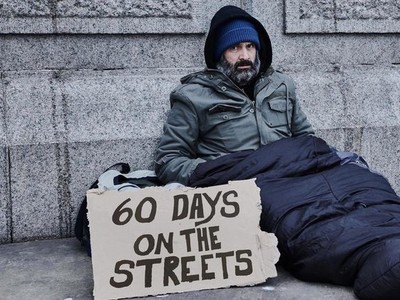 Ông Ed Stafford trải nghiệm 2 tháng làm ăn xin trên đường phố.