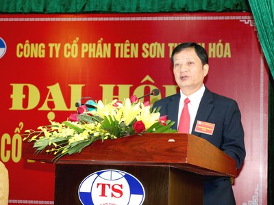 Ông Trịnh Xuân Lâm- Chủ tịch HĐQT Công ty cổ phần Tiên Sơn Thanh Hóa phát biểu tại Đại hội cổ đông năm 2019.