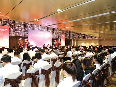 Toàn cảnh Đại hội đồng cổ đông thường niên 2019 của Hưng Thịnh Incons.