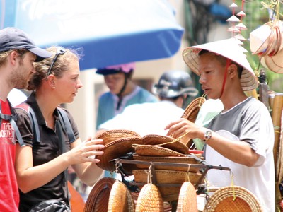 Vì sao khi xin visa phải mua bảo hiểm?